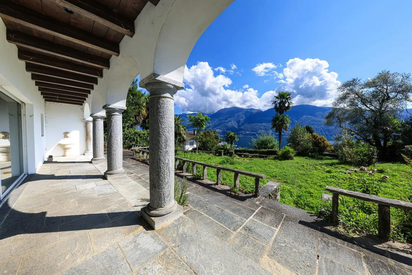 Charmante Villa mit Seeblick - Foto 5 von 11