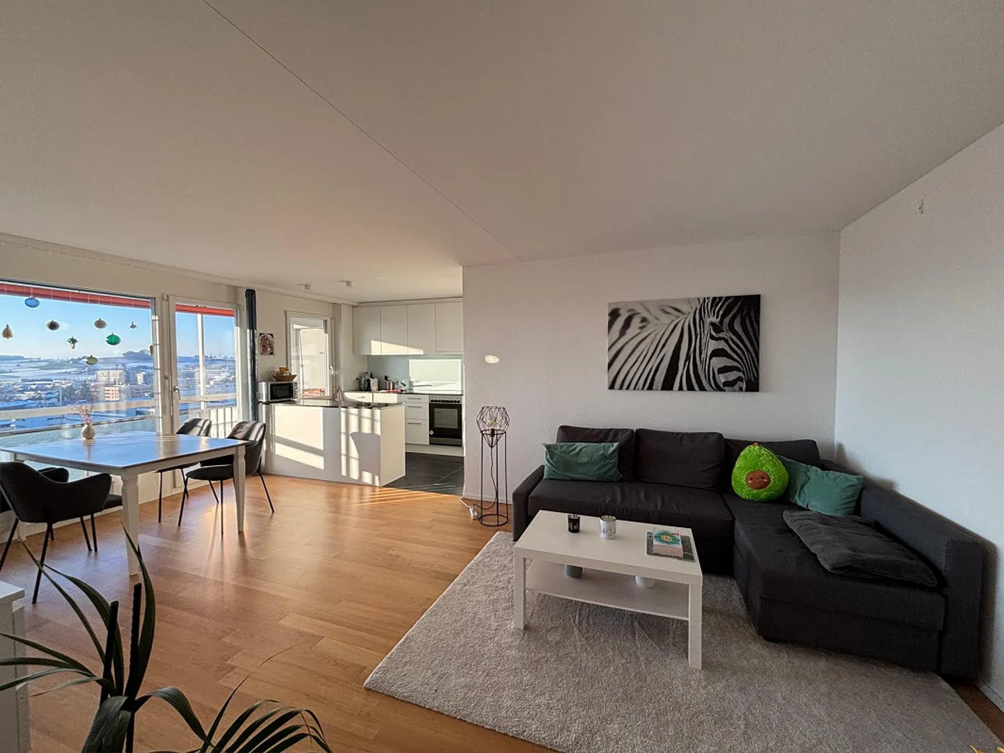 Stylish Apartment with Panoramic View - Photo 1 of 10