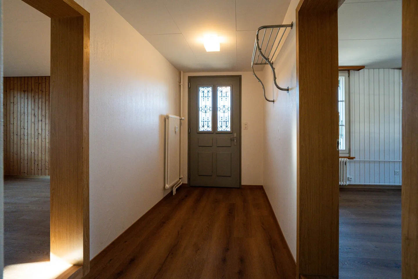 Cozy 4.5-room apartment with tiled stove - Photo 3 of 15