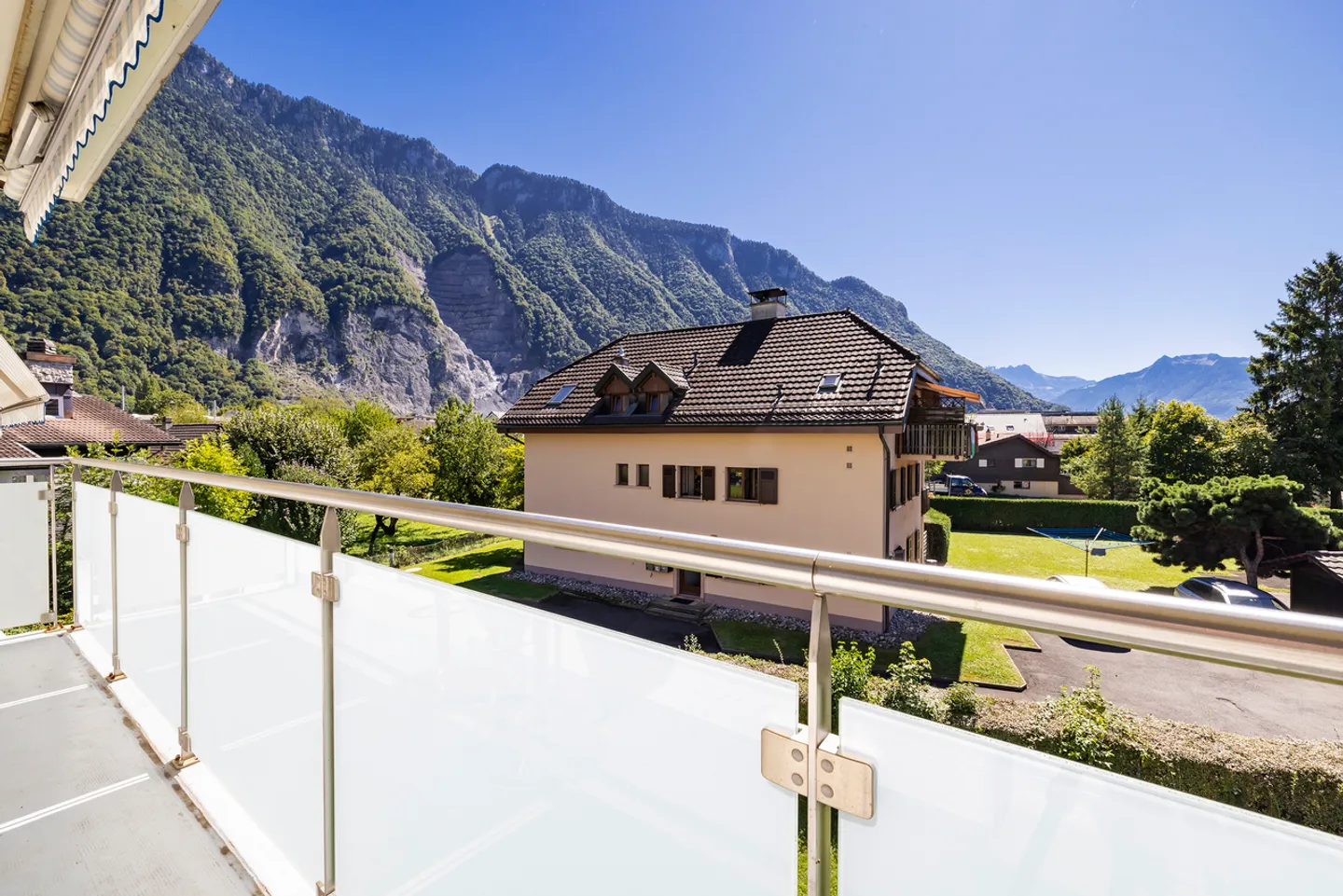 Appartamento affascinante 1,5 stanze con balcone + parcheggio privato - Foto 1 di 9
