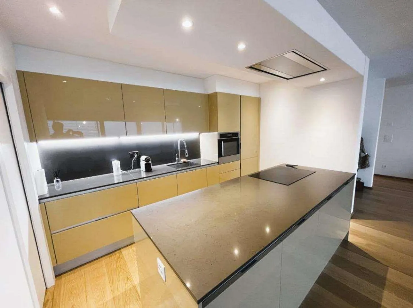 Vernate splendide appartement avec merveilleuse vue sur le lac et les montagnes - Photo 7 sur 13