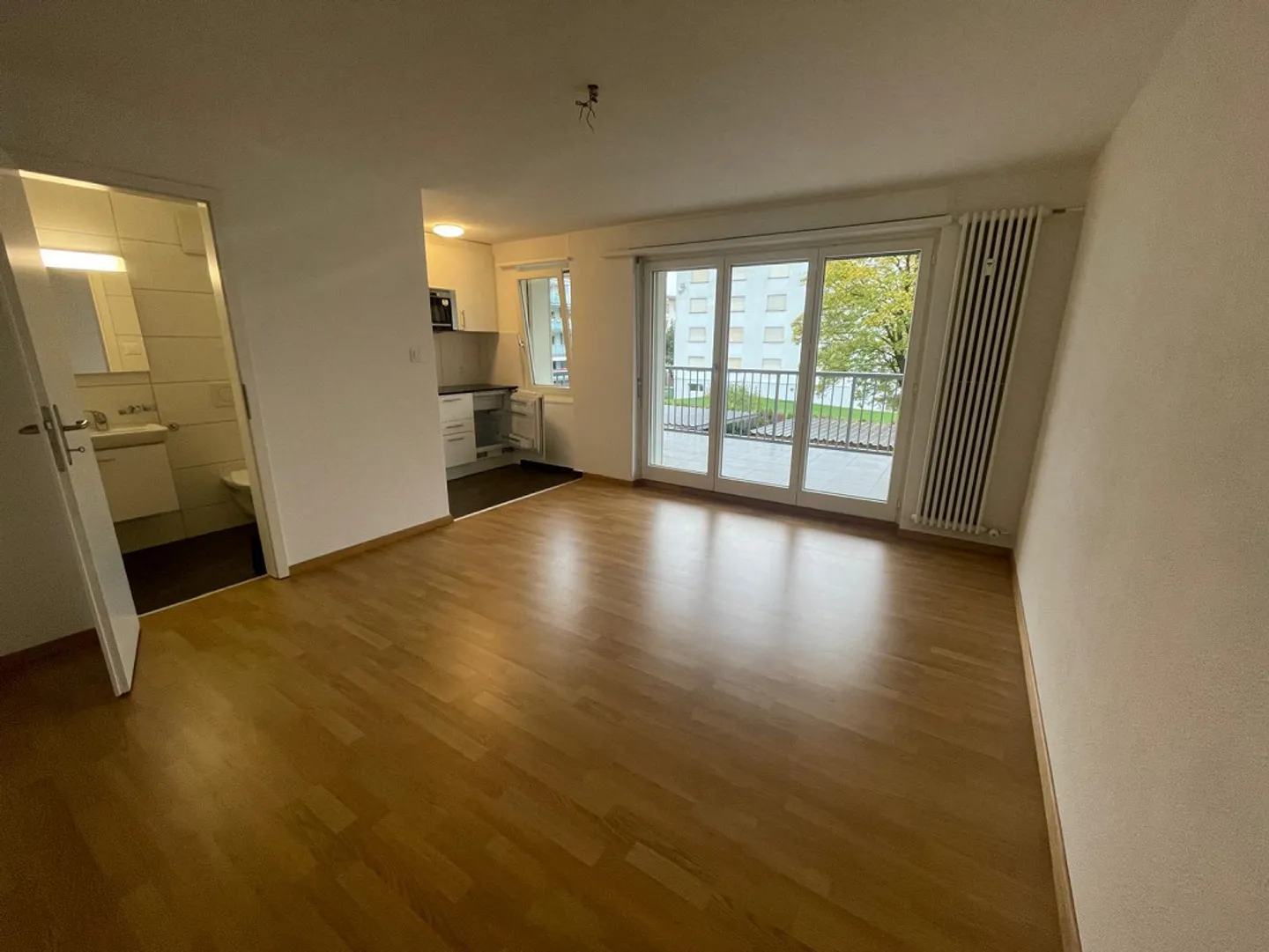 Appartamento singolo moderno - Foto 4 di 7