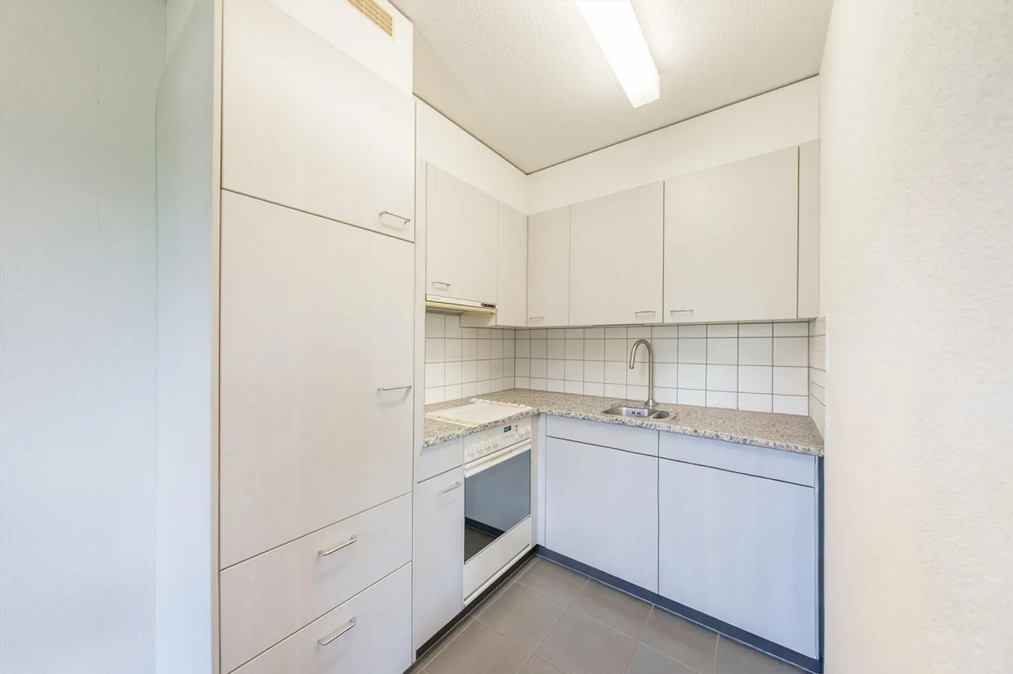 2.5-room apartment with spacious roof terrace - Photo 2 of 7