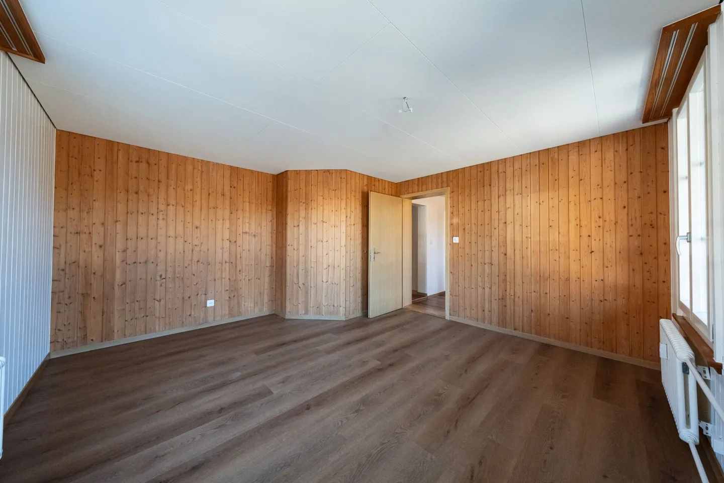 Cozy 4.5-room apartment with tiled stove - Photo 9 of 15