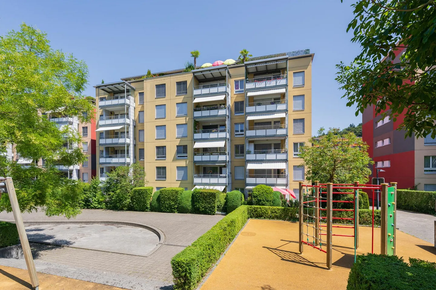 2.5-room apartment with spacious roof terrace - Photo 7 of 7