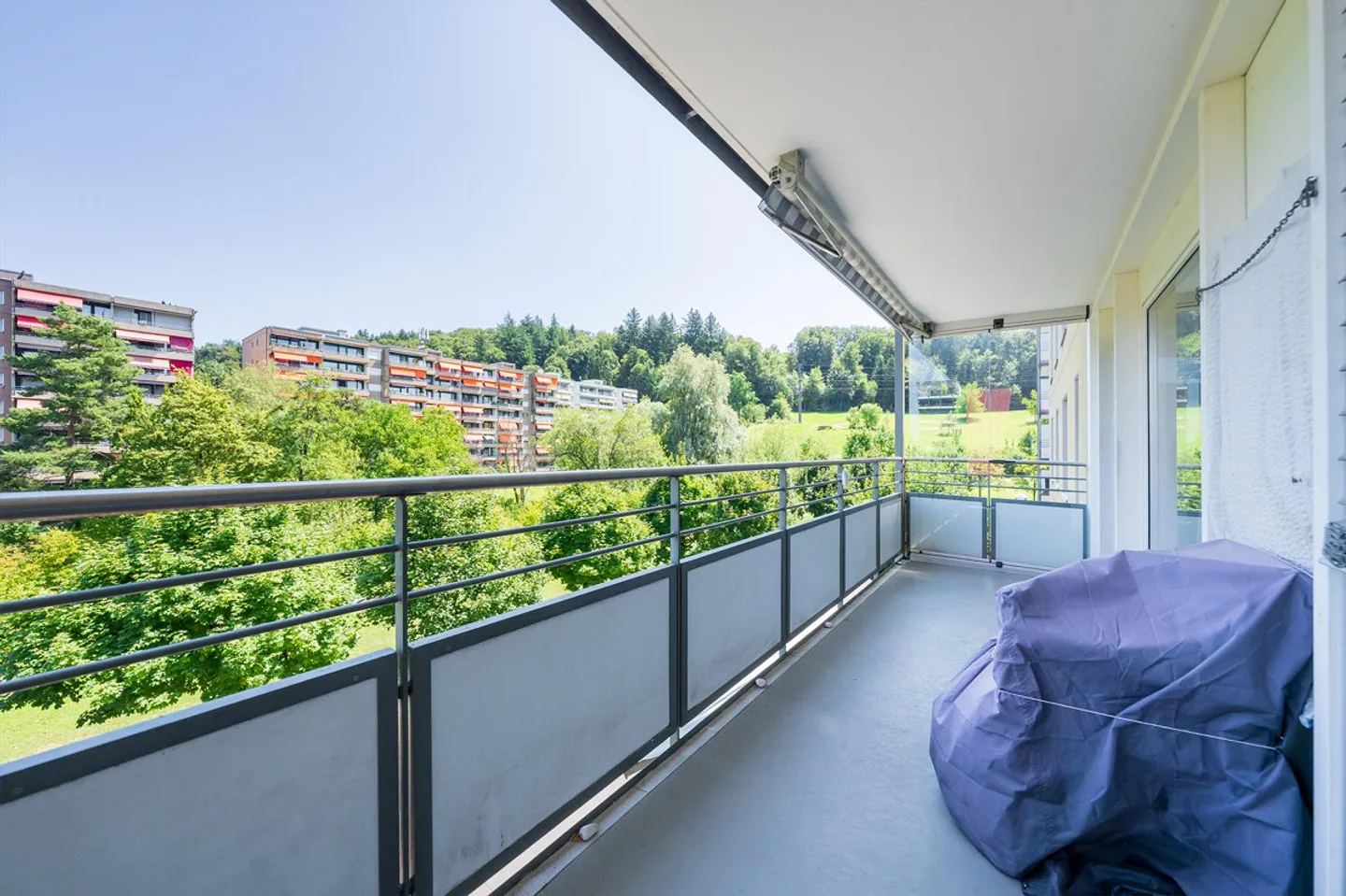 2.5-room apartment with spacious roof terrace - Photo 6 of 7