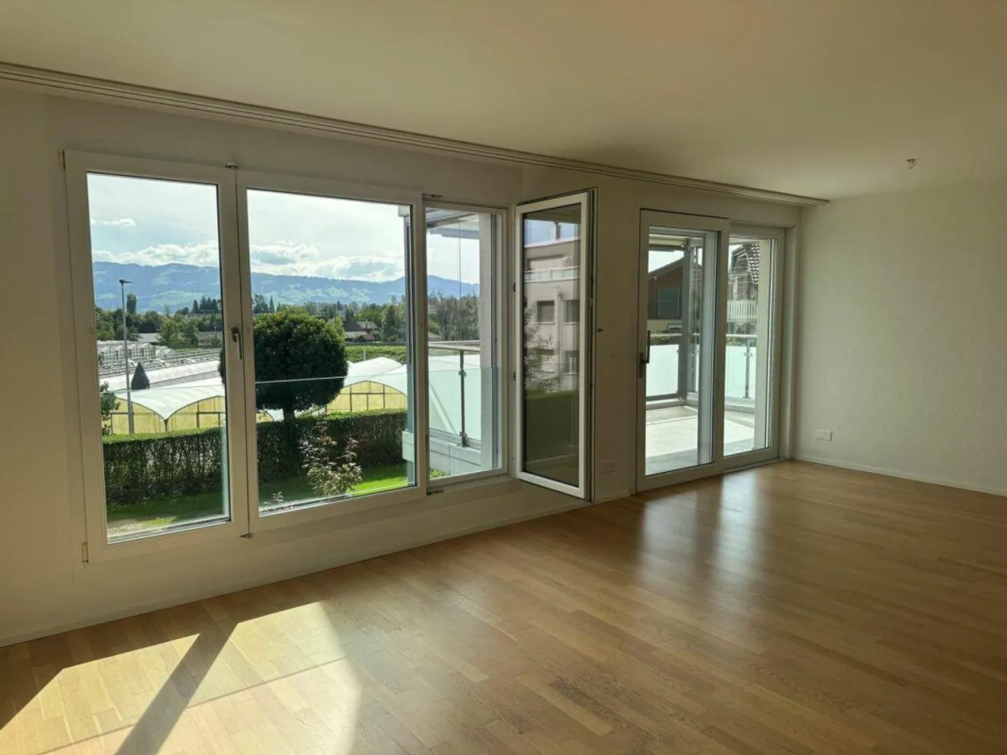 Appartement spacieux de 3,5 pièces dans un emplacement calme - Photo 2 sur 14