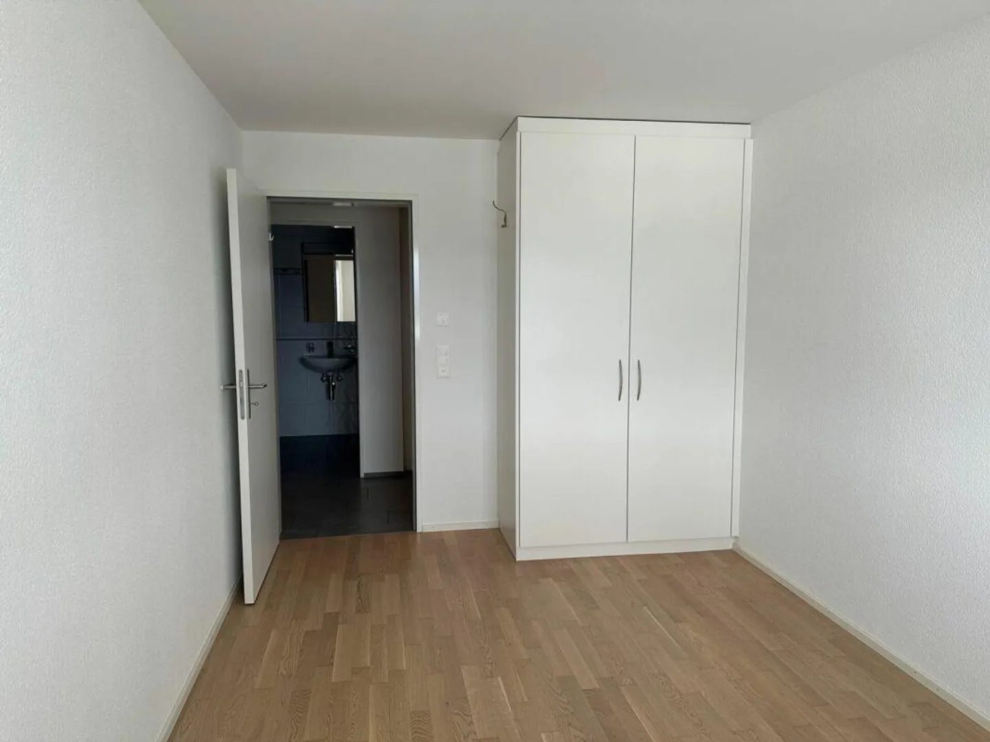 Appartement spacieux de 3,5 pièces dans un emplacement calme - Photo 7 sur 14