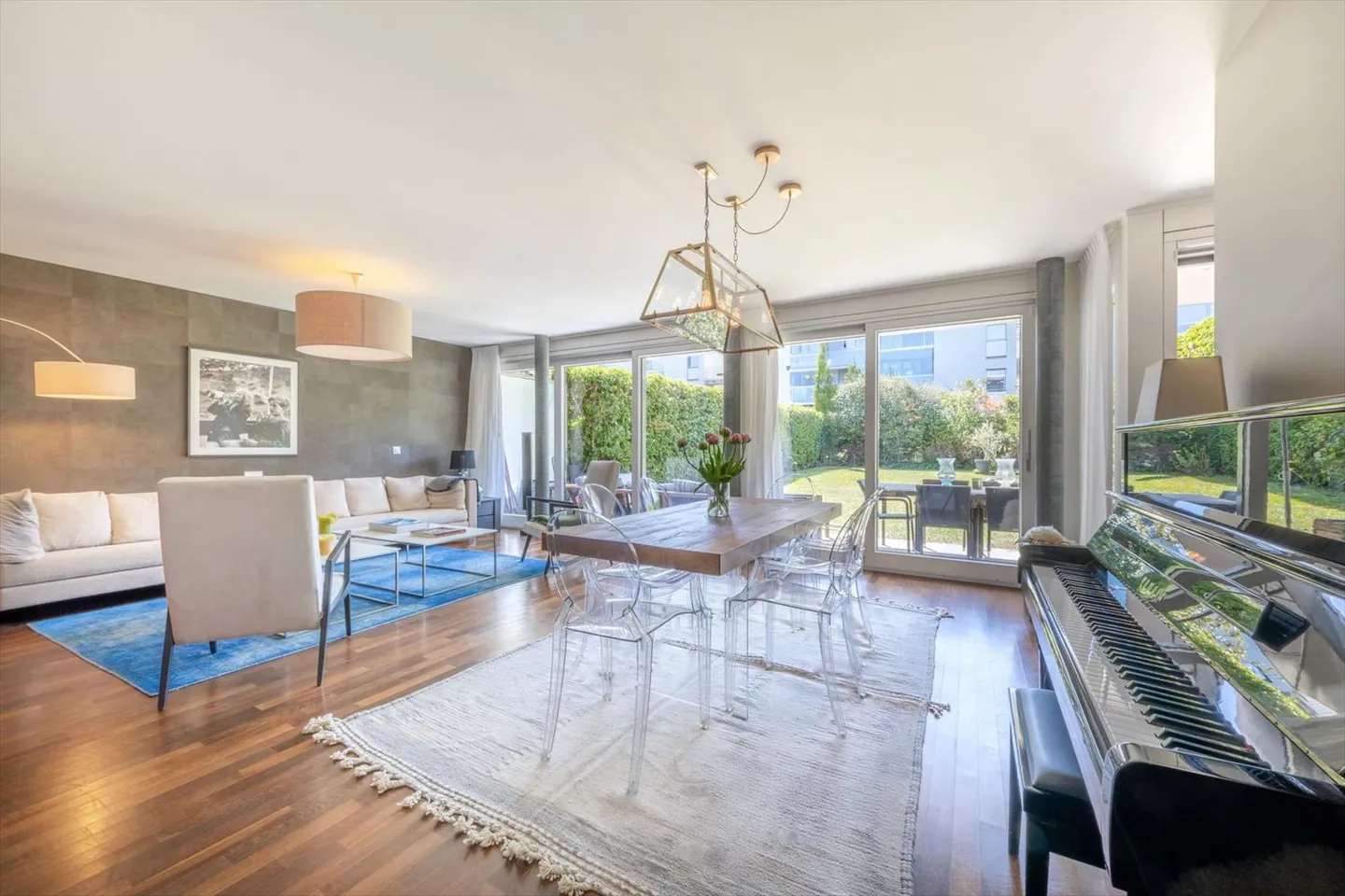 Bel appartement contemporain avec jardin - Photo 1 sur 6