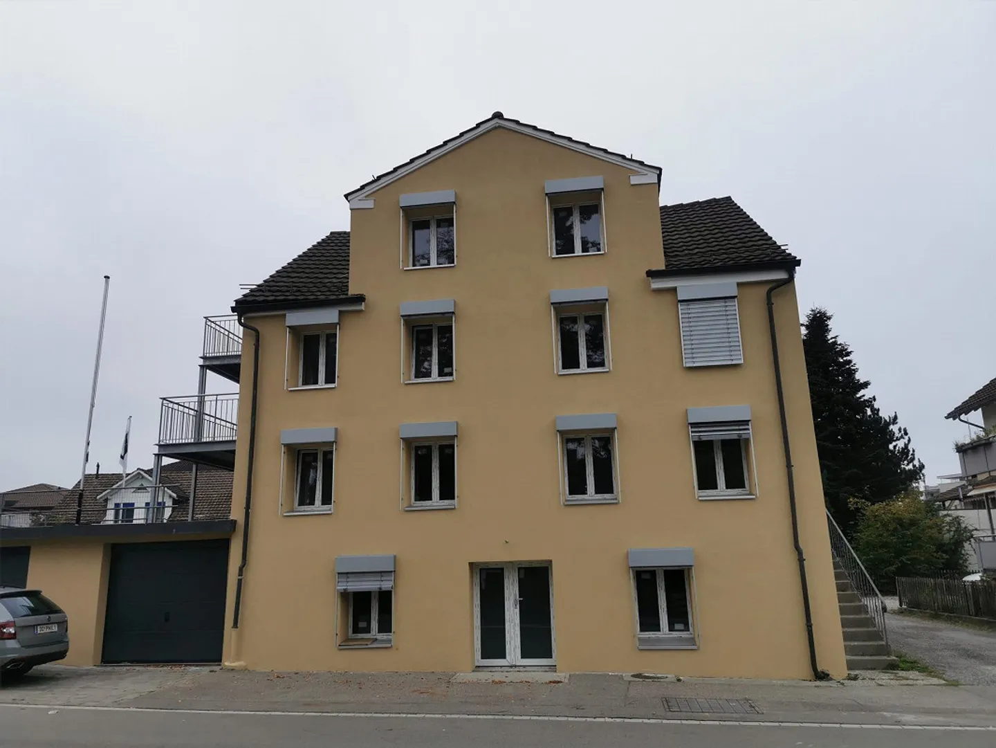 Première location appartement en duplex de 5,5 pièces - Photo 1 sur 3