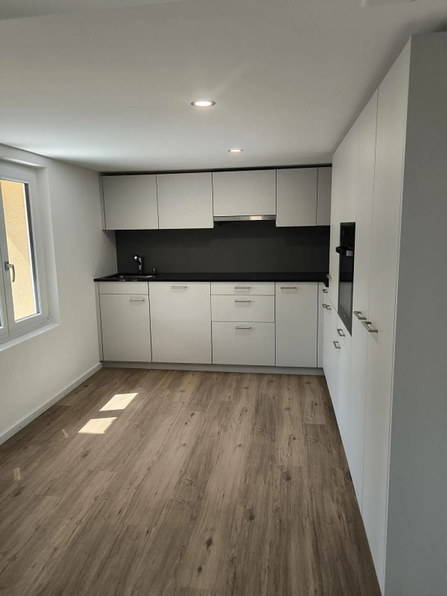Première location appartement en duplex de 5,5 pièces - Photo 3 sur 3