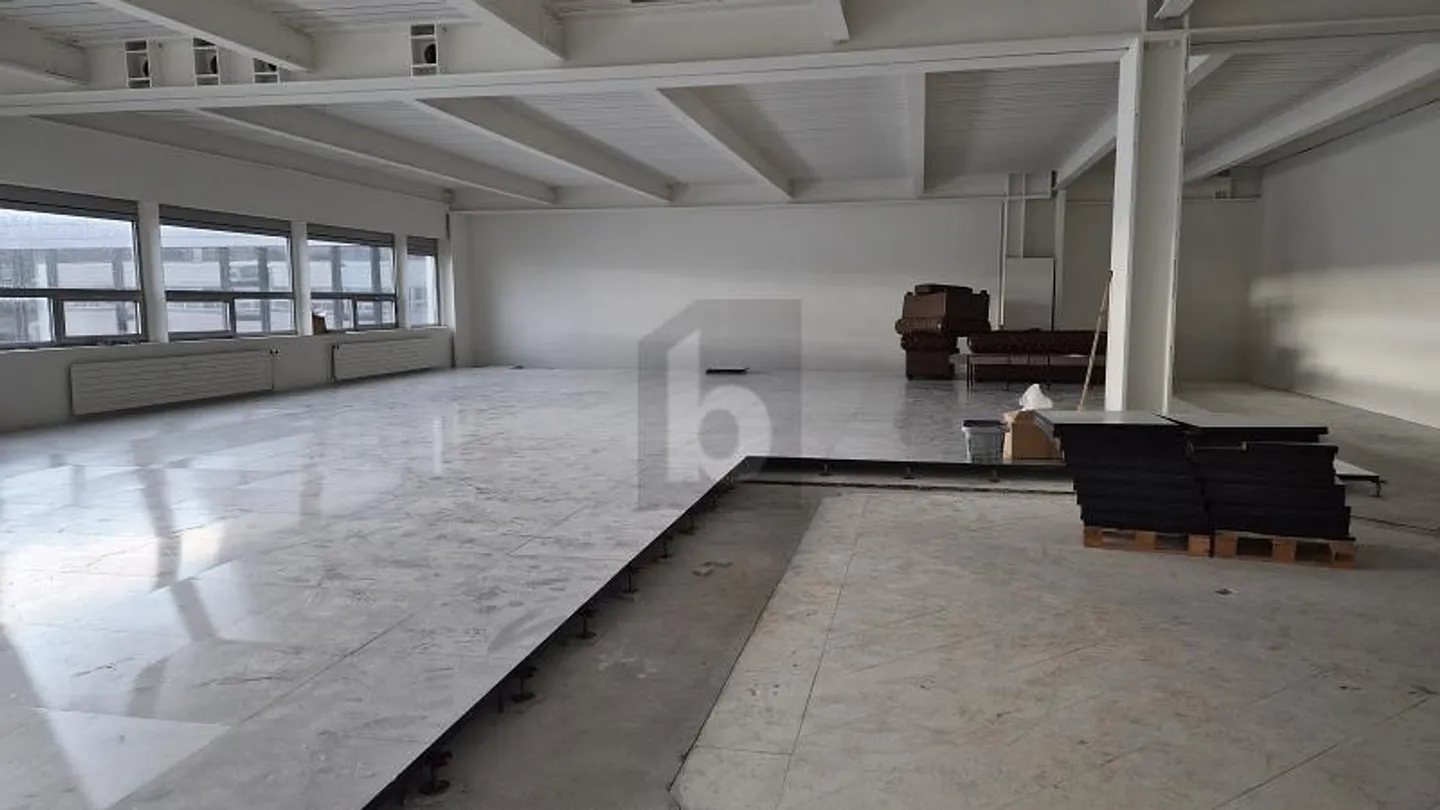 FLESSIBILE, LUMINOSO & BEN COLLEGATO - Foto 3 di 6