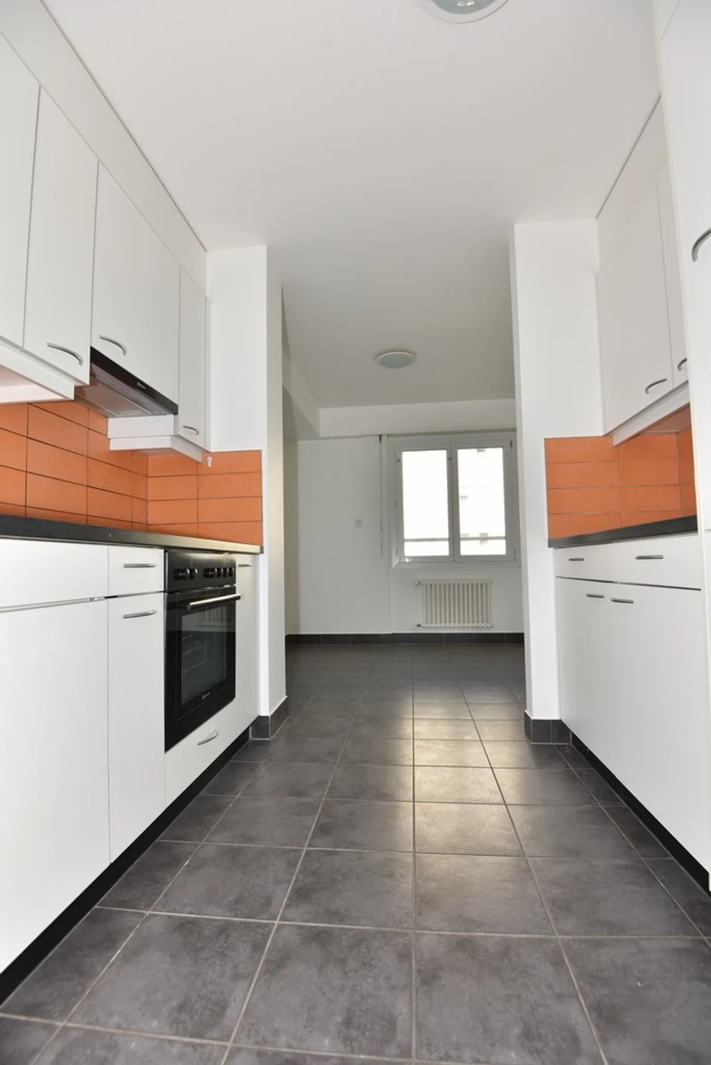 Schönes Apartment mit Balkon - Foto 4 von 11