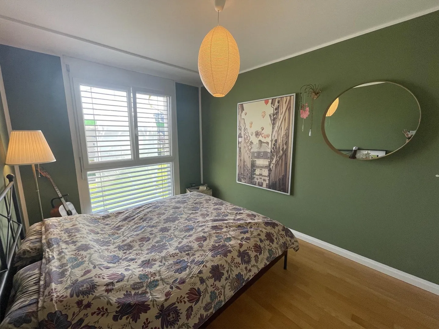 SCHÖNE 3.5-WOHNUNG MIT GROSSER TERRASSE UND 2 PARKPLÄTZEN - Foto 9 von 13