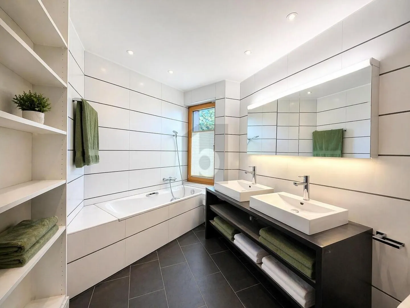 LUMINEUX, CALME &amp; VUE LAC - Photo 5 of 6