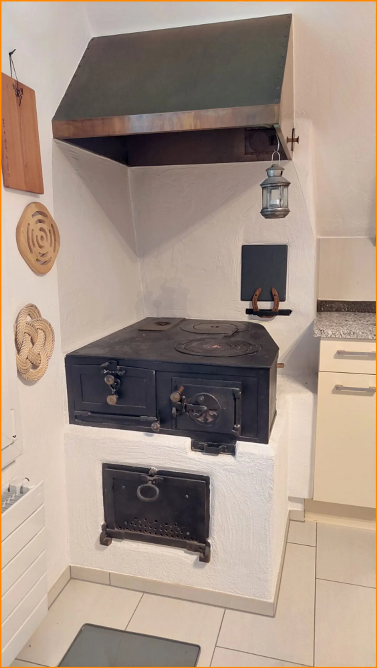 Renovated, sunny and central 4.5-room maisonette apartment. - Photo 7 of 11
