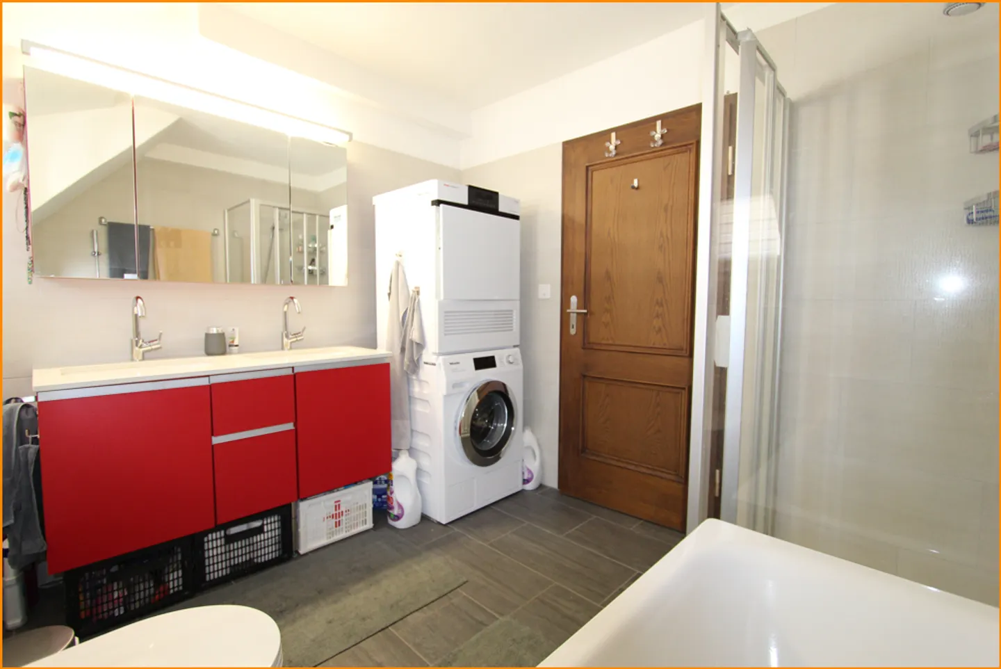 Renovated, sunny and central 4.5-room maisonette apartment. - Photo 8 of 11