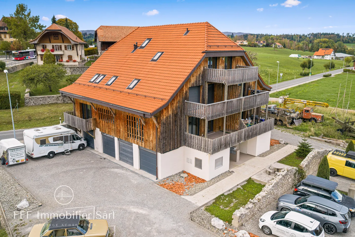 Spacious Apartment with Castle View - Photo 5 of 15