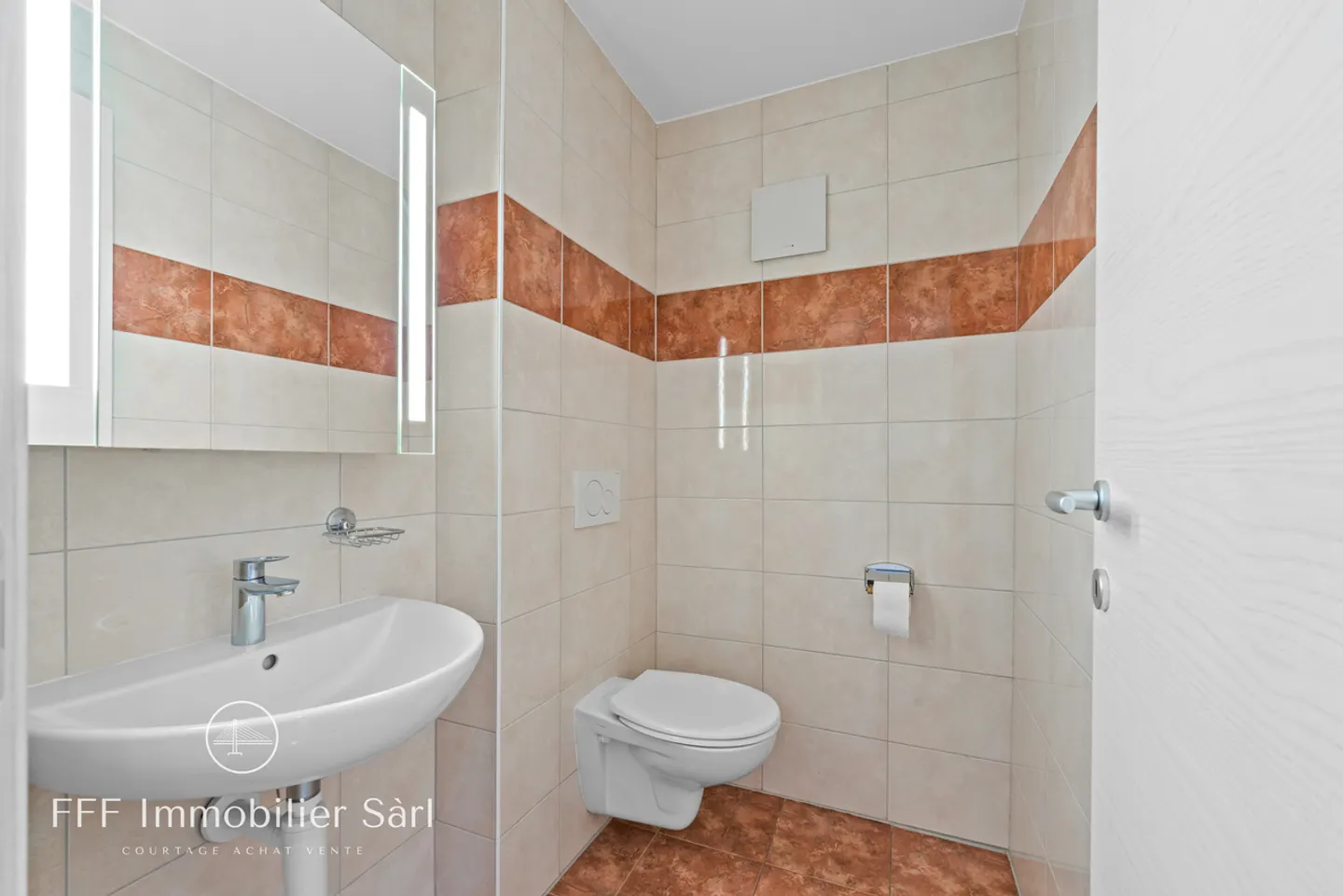 Spacious Apartment with Castle View - Photo 12 of 15