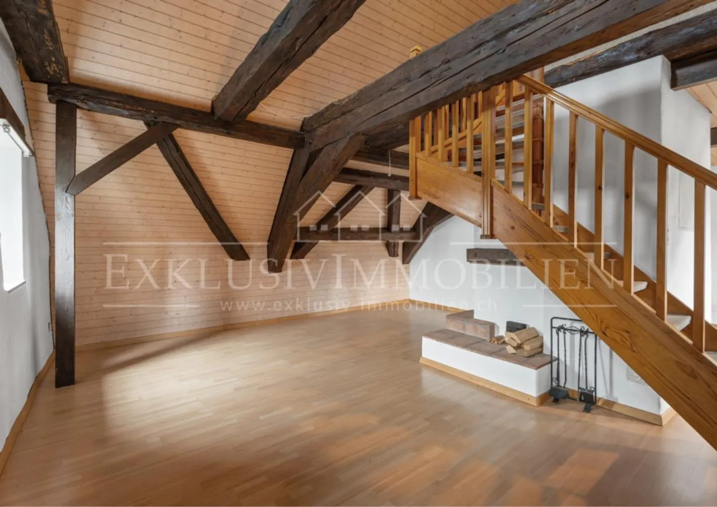 Wertbeständiges Mehrfamilienhaus - Foto 2 von 6