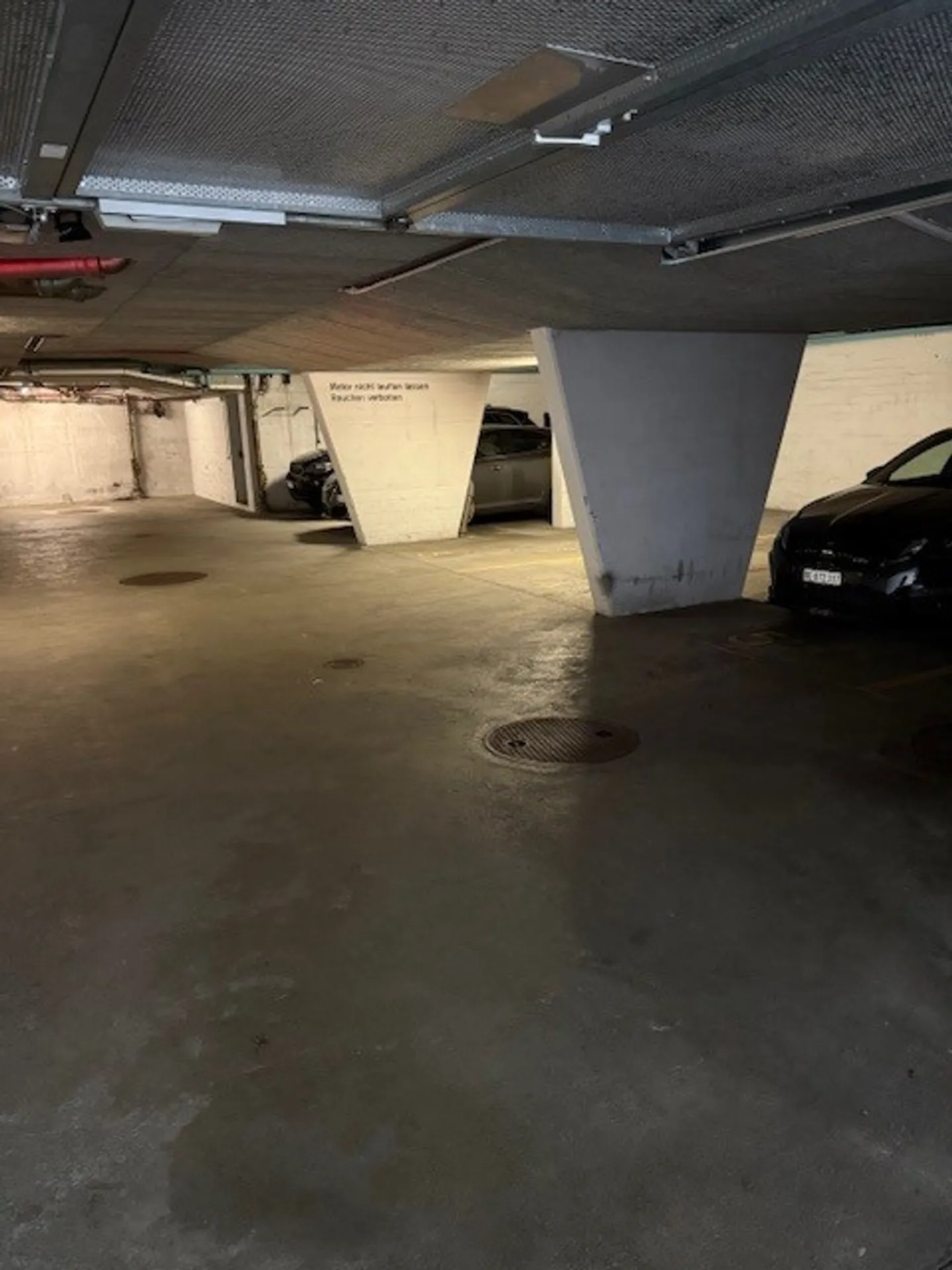 Your parking space is waiting! - Photo 4 of 4