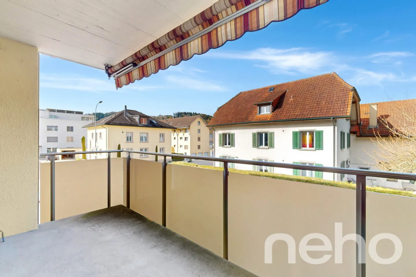 Appartamento attraente di 4,5 stanze - Foto 3 di 10