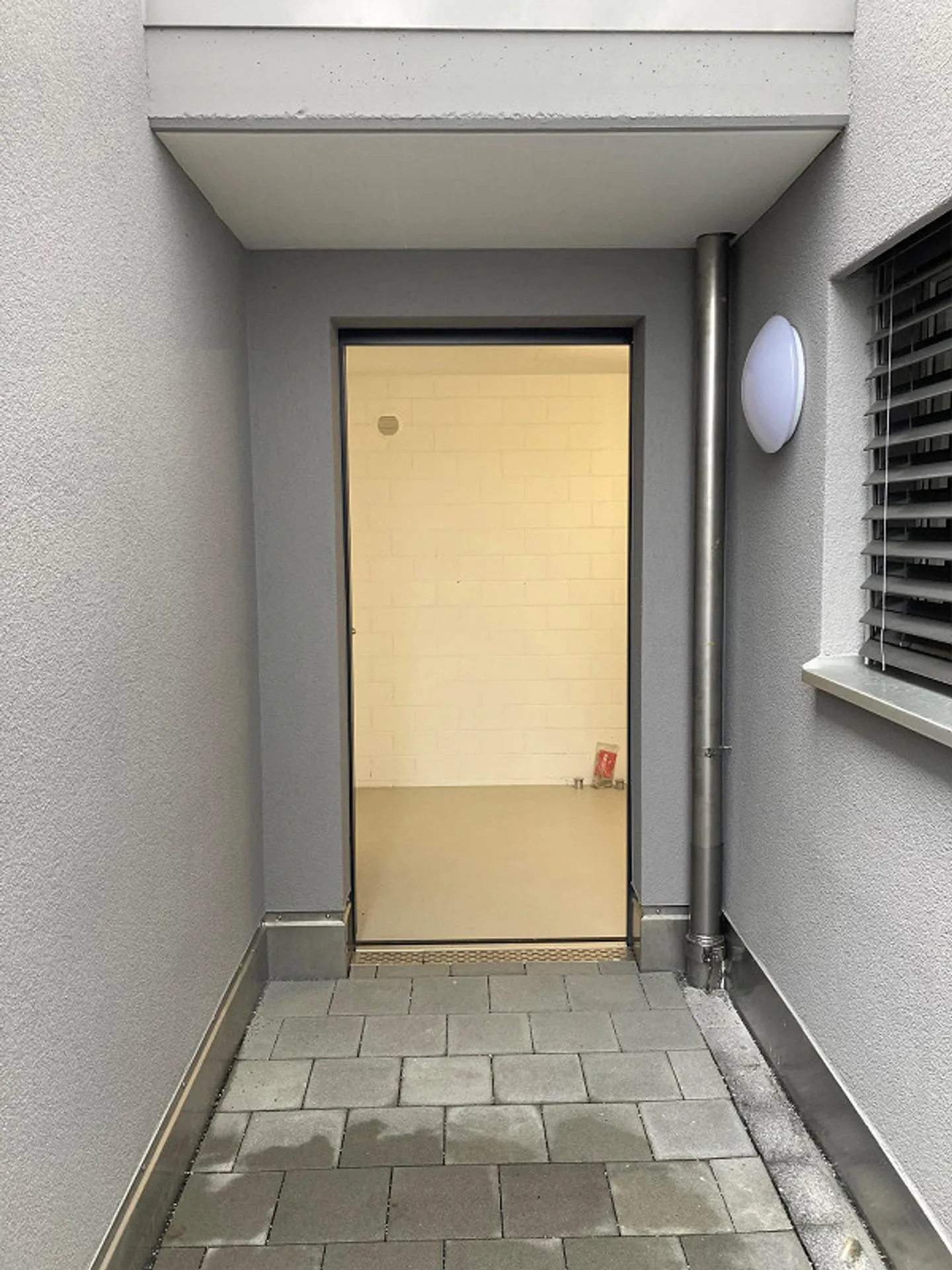 Magazzino in nuova casa unifamiliare - Foto 2 di 2