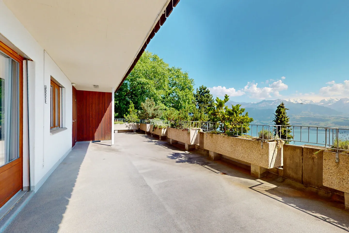 Charmantes Studio mit Seeblick - Foto 1 von 13