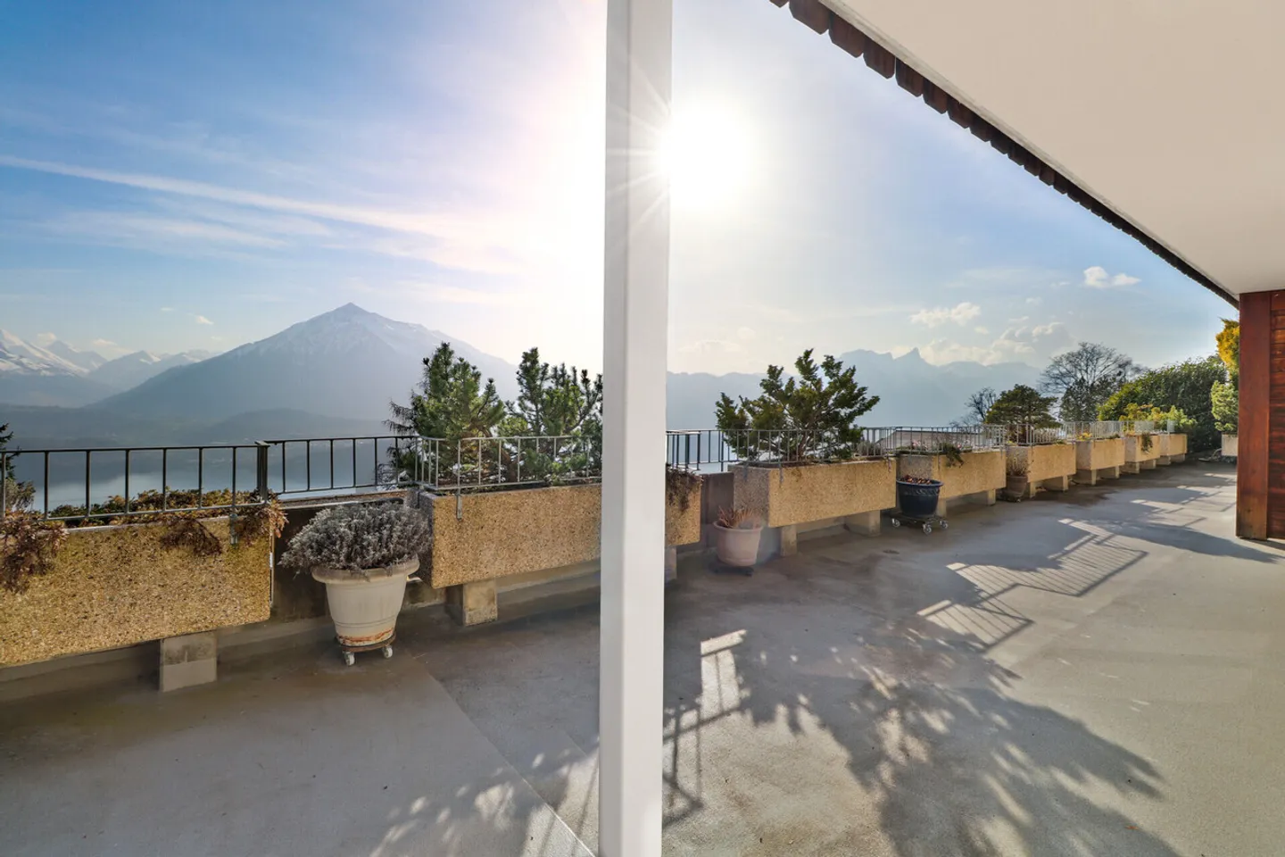 Charmantes Studio mit Seeblick - Foto 3 von 13