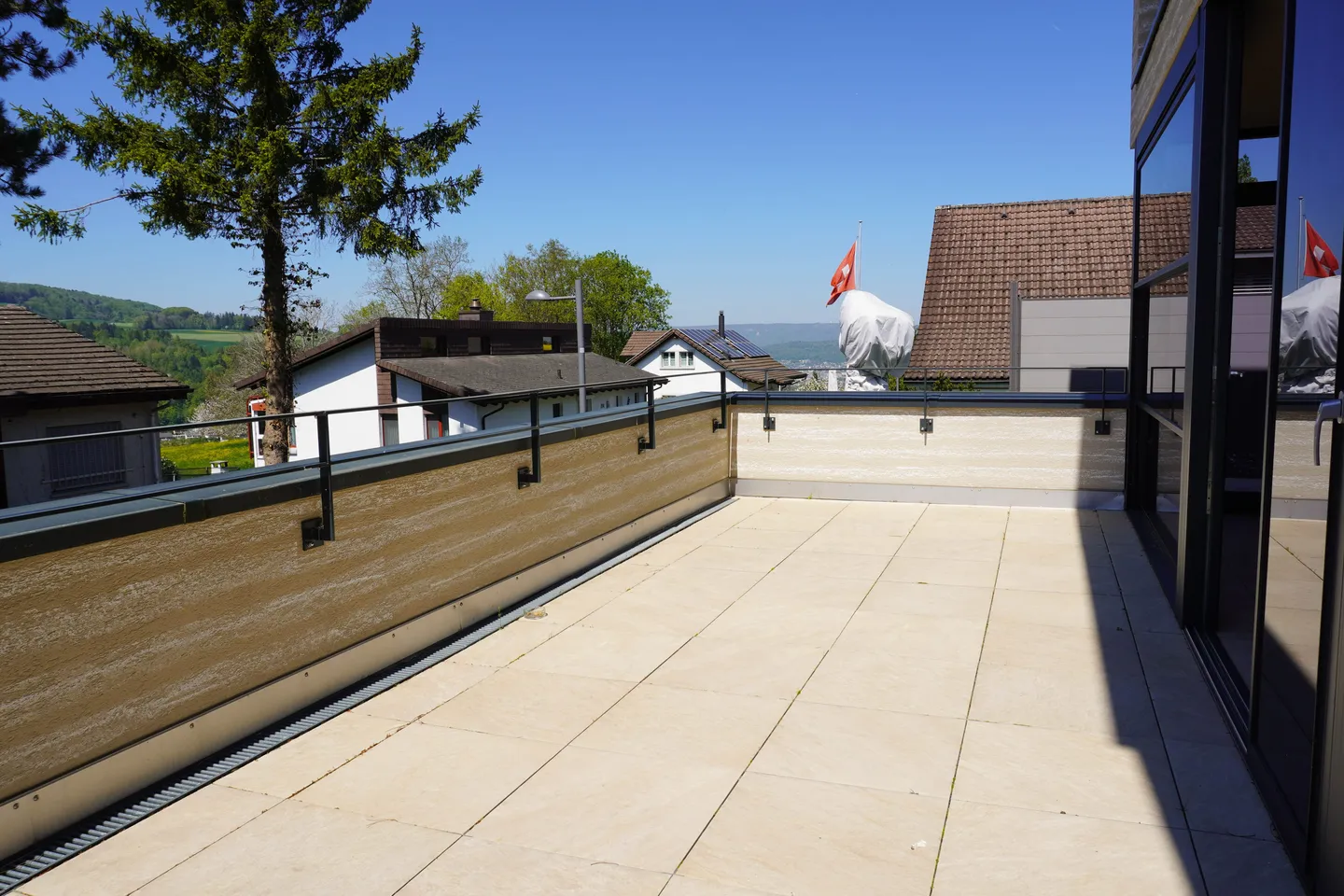 Modernes Familienhaus in Rudolfstetten - Foto 2 von 9