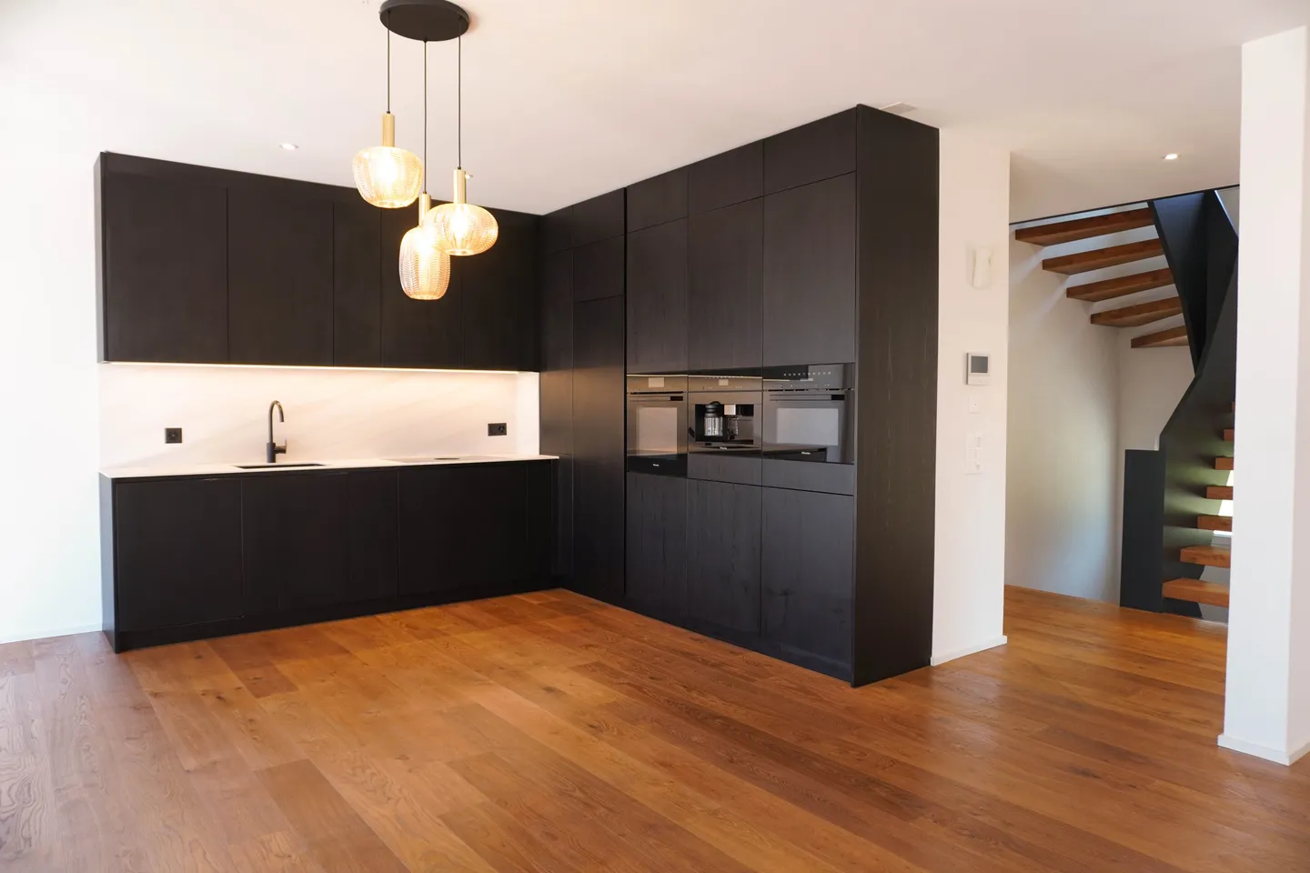 Modernes Familienhaus in Rudolfstetten - Foto 3 von 9
