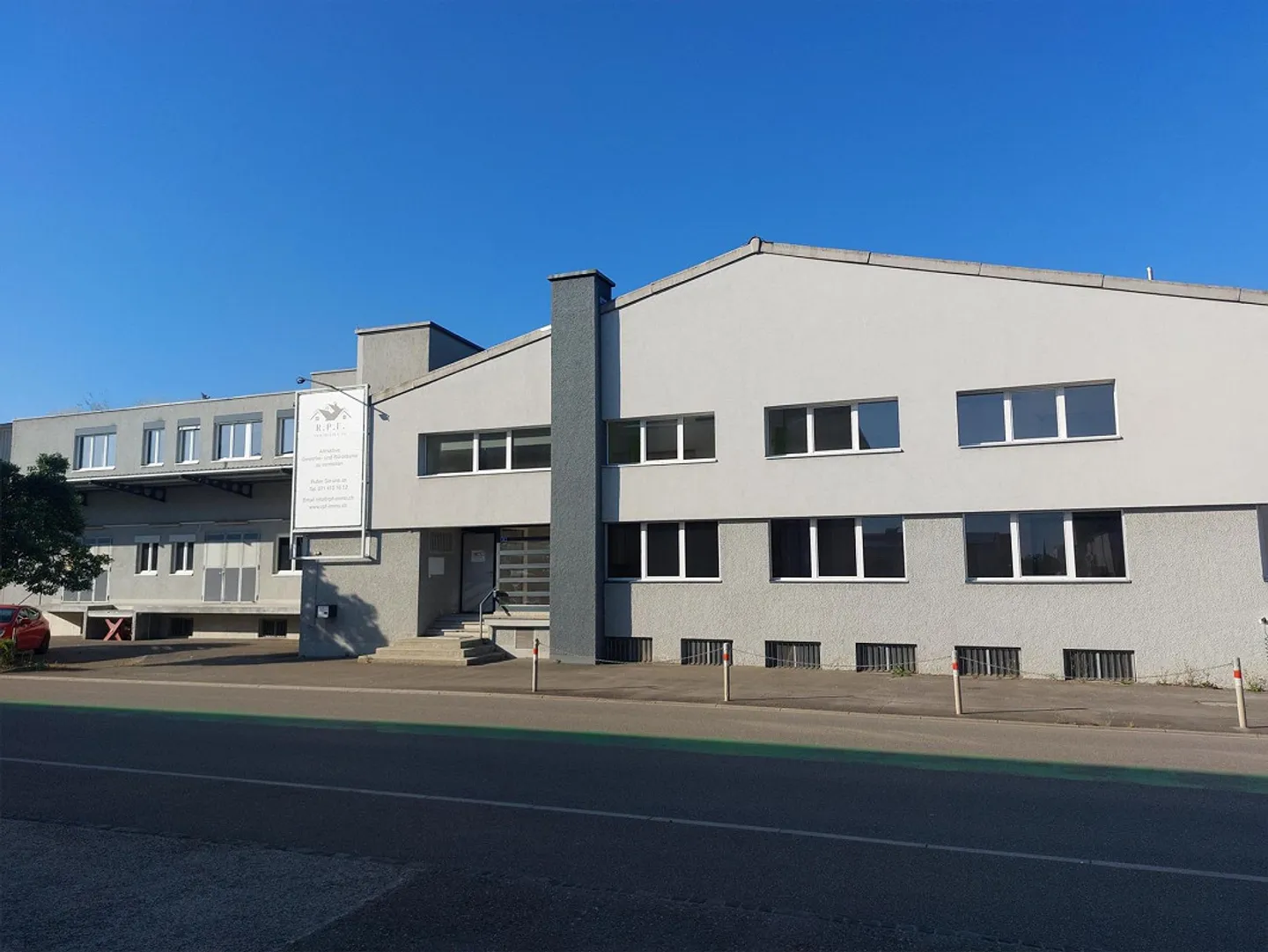 Vielseitiger Gewerberaum - Foto 1 von 8