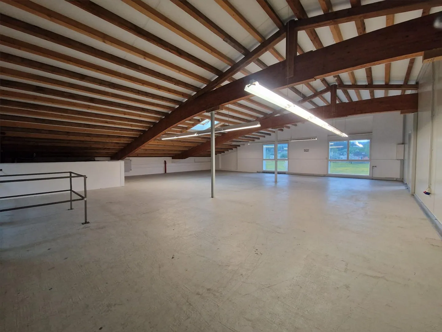 Vielseitiger Gewerberaum - Foto 3 von 8