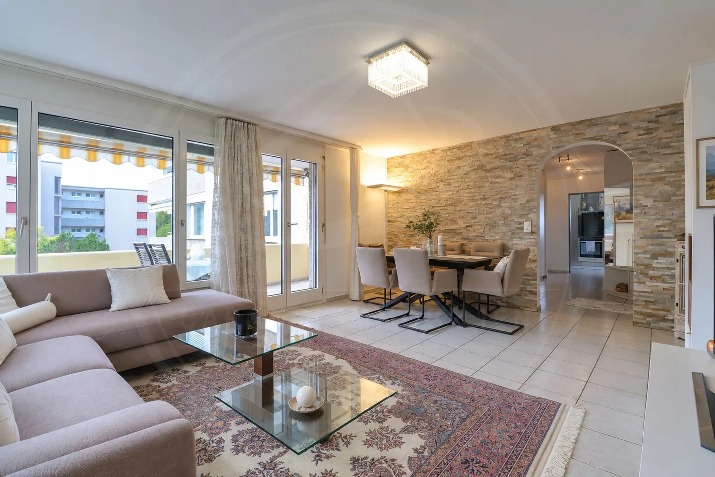Arrivare e sentirsi a casa - appartamento ristrutturato con 4 camere a Gebenstorf - Foto 3 di 18