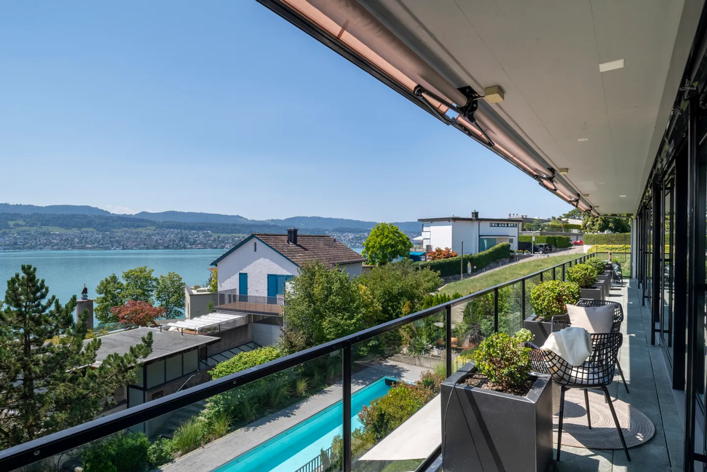 Luxuriöse Attika-Wohnung mit Seeblick - Foto 10 von 14
