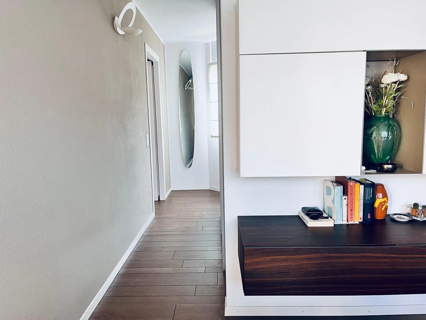 APPARTEMENT ÉLÉGANT ET SPACIEUX 2.5 AVEC GRAND PARKING - Photo 8 sur 13