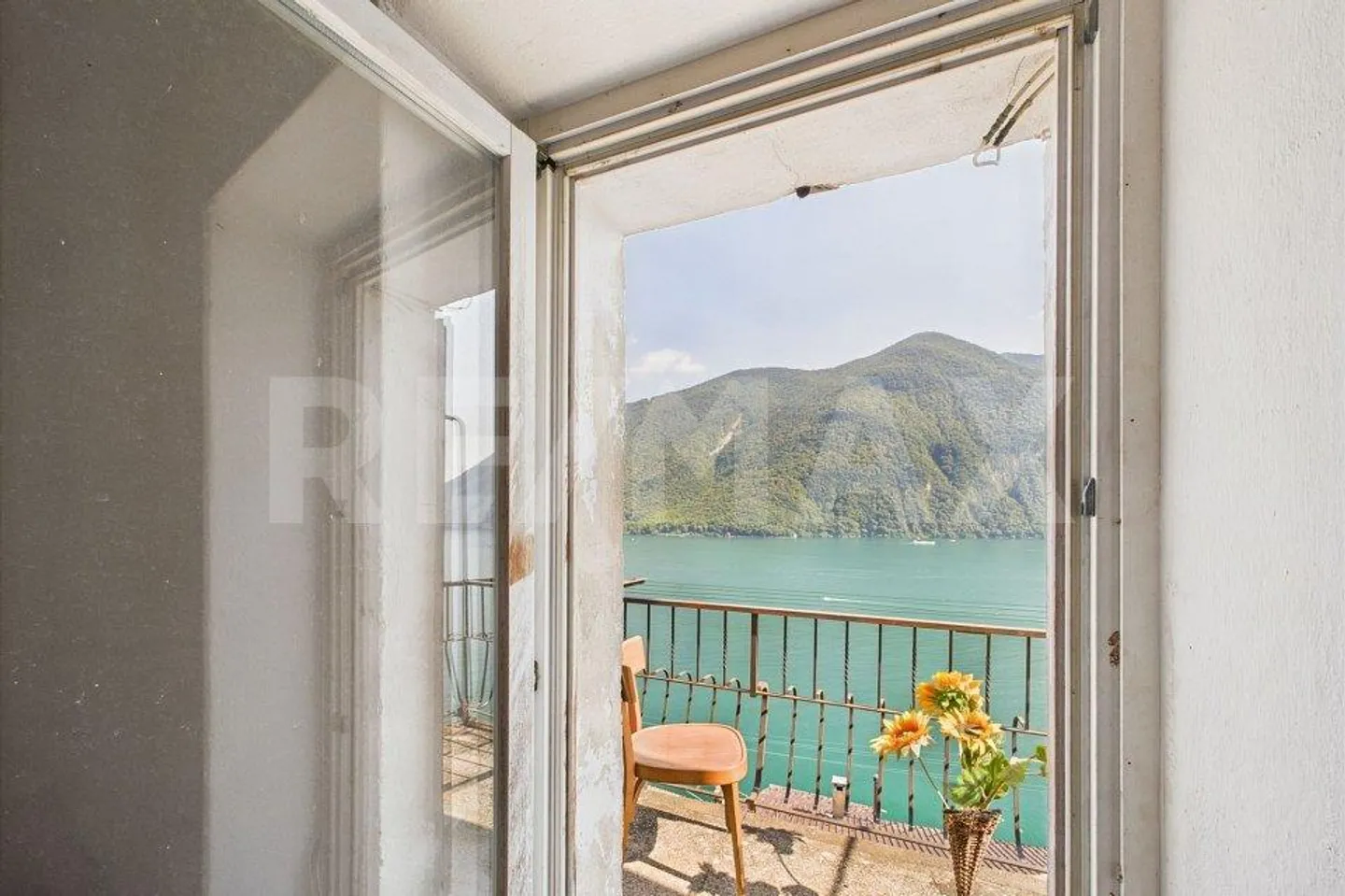 Oggetto di ristrutturazione: Casa e Rustico a Gandria con una magnifica vista sul lago! - Foto 6 di 11