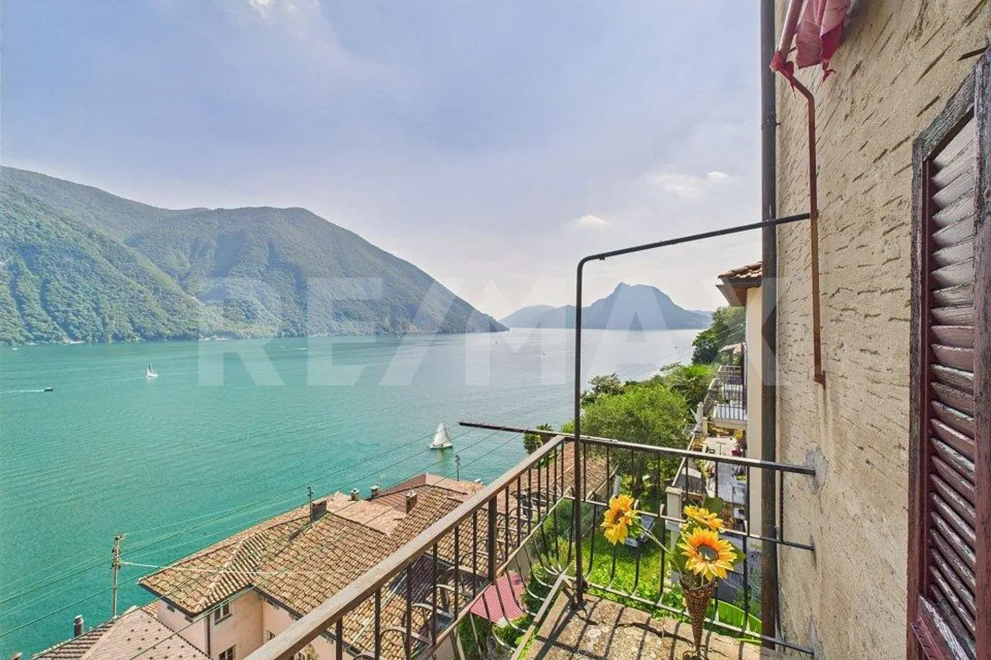 Oggetto di ristrutturazione: Casa e Rustico a Gandria con una magnifica vista sul lago! - Foto 1 di 11