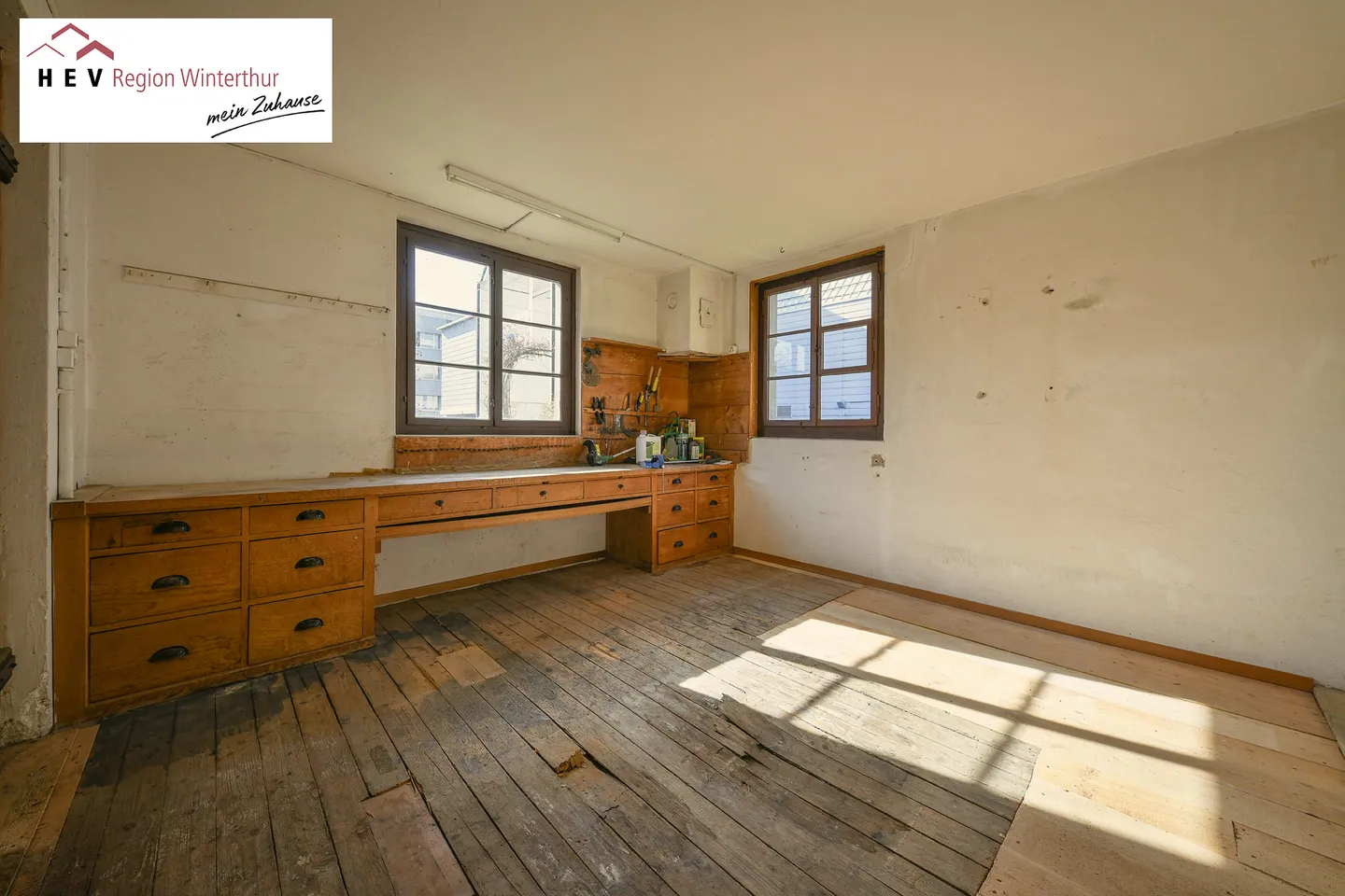 Multi-Generational Home in Seen - Photo 8 of 8