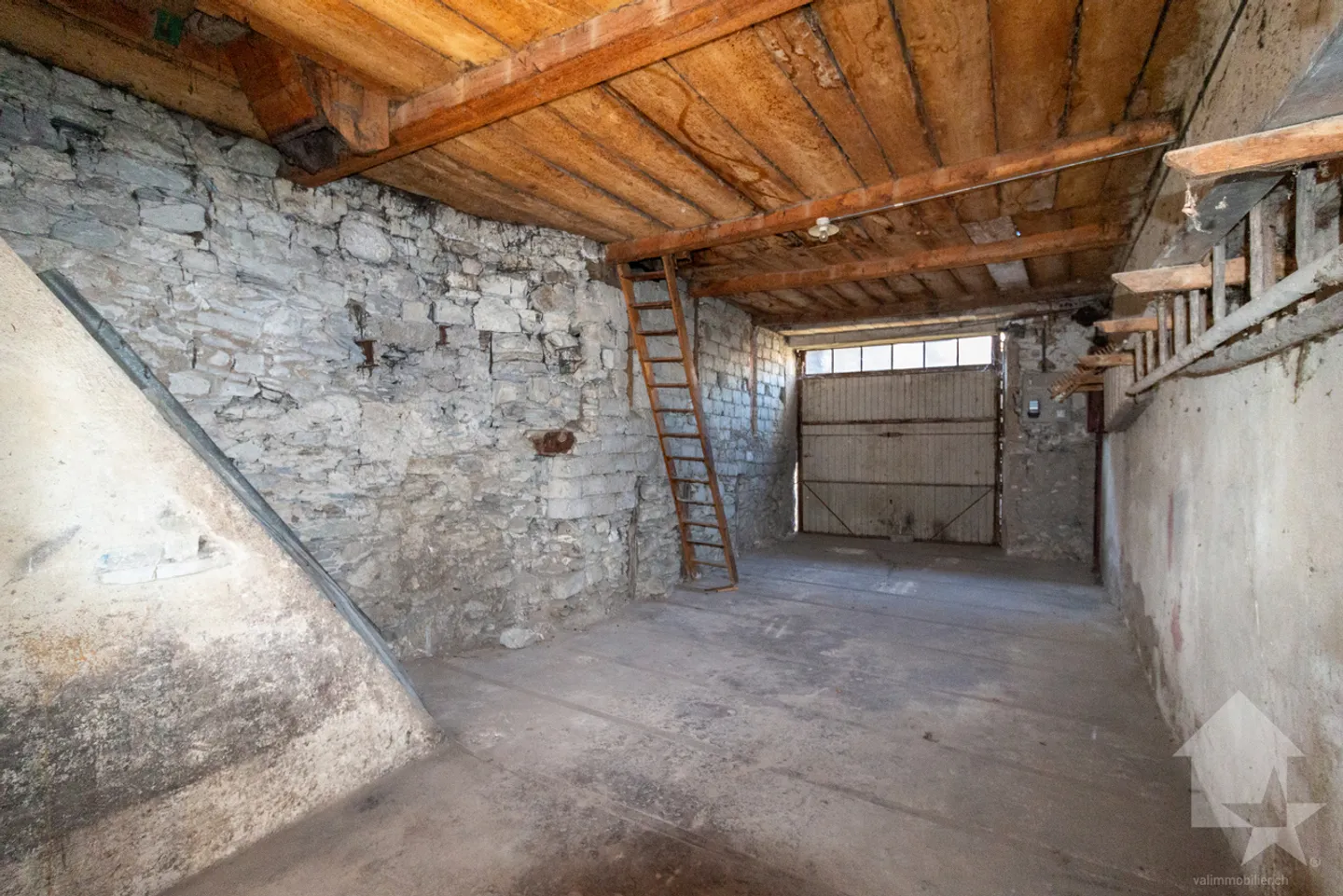 Fattoria autentica con grande potenziale per ristrutturazione - Foto 7 di 11