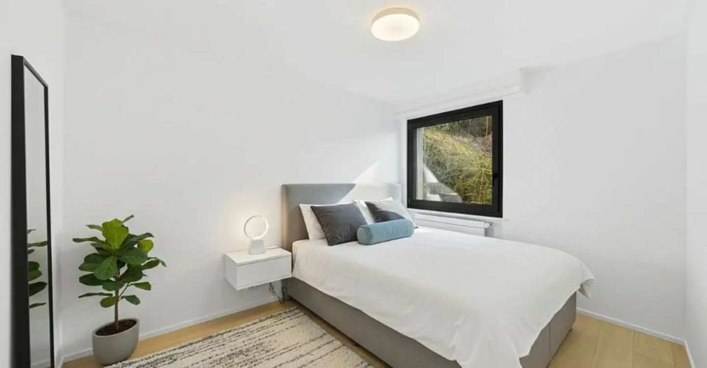 Exceptional Apartment with Lake View - Photo 4 of 10