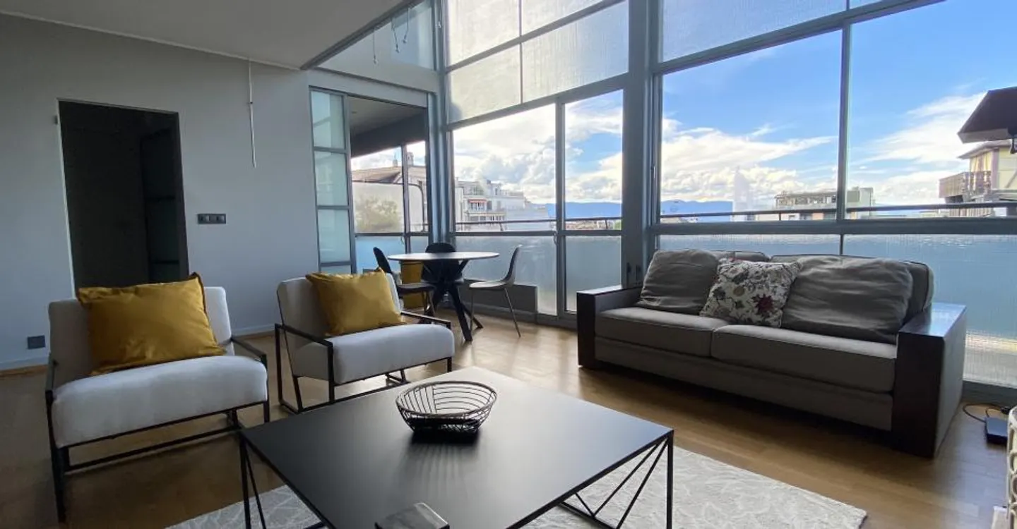 Charmant Appartement Duplex à Genève - Photo 2 sur 5