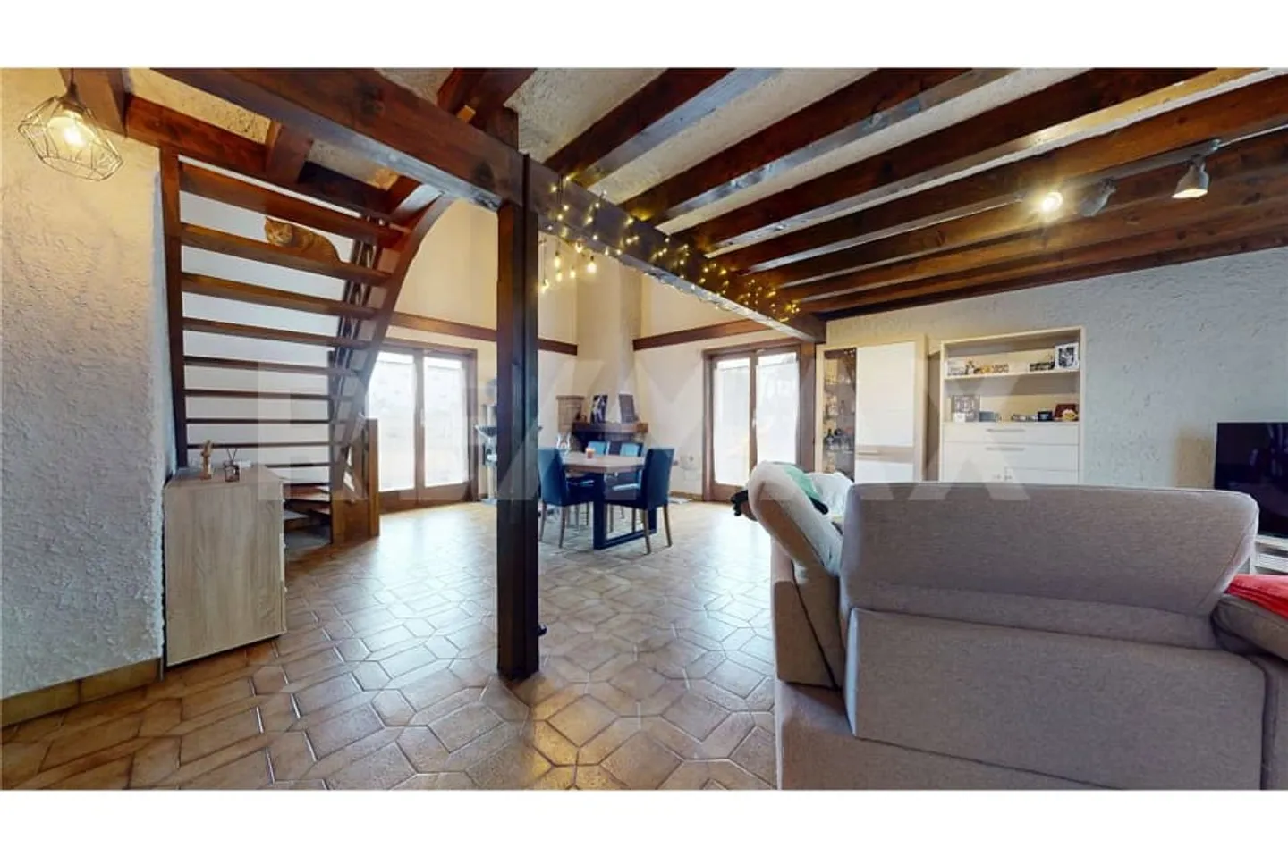 Charmantes Haus mit atemberaubendem Blick und großem Potenzial / RE/MAX Exklusiv - Foto 2 von 6