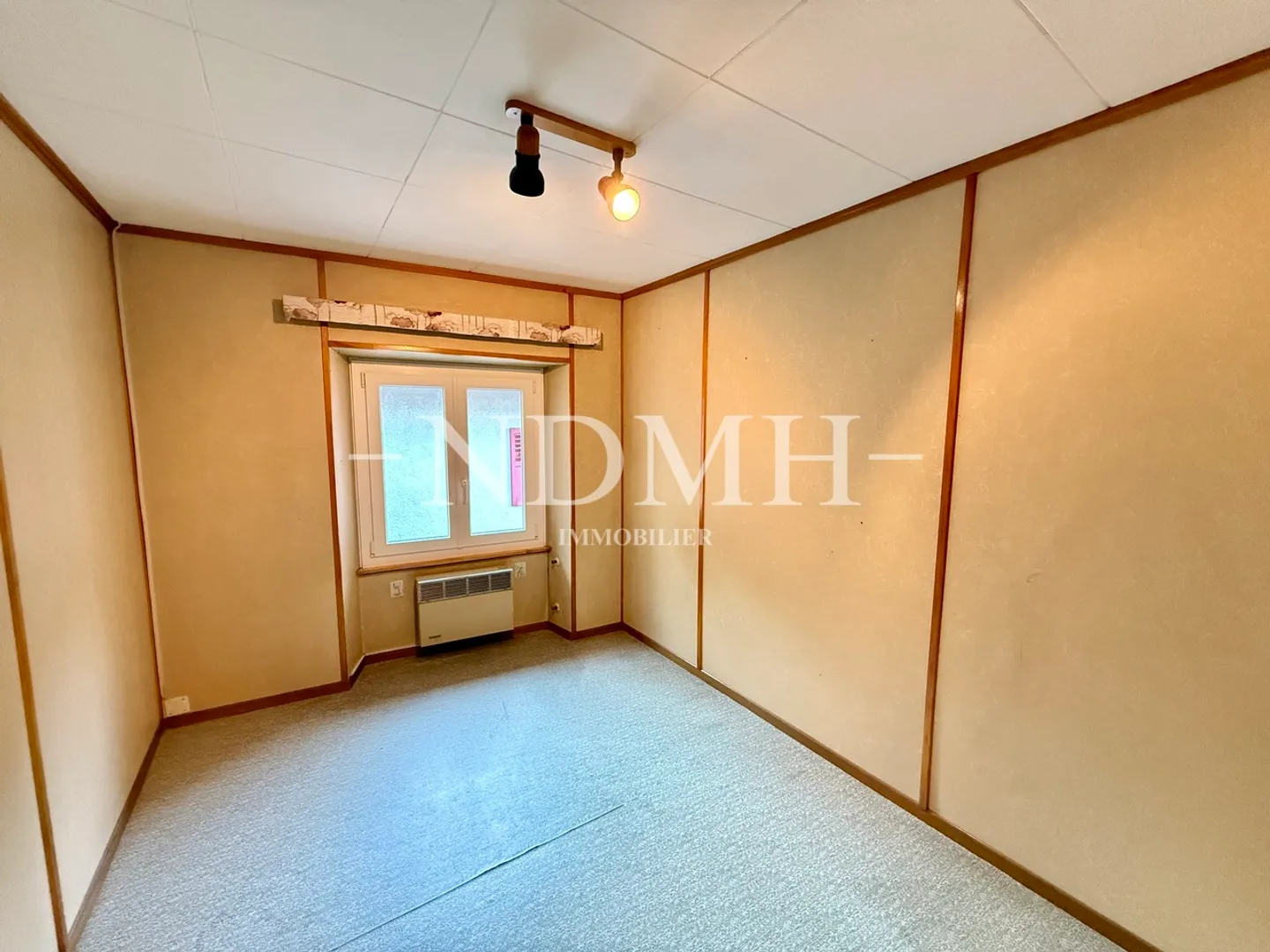 Geräumige 4,5-Zimmer-Wohnung im Herzen des Dorfes - Foto 7 von 9