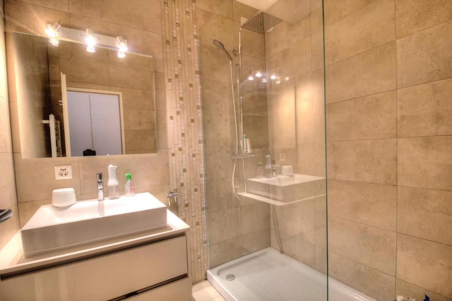 Appartement Charmant à Champel - Photo 10 sur 11