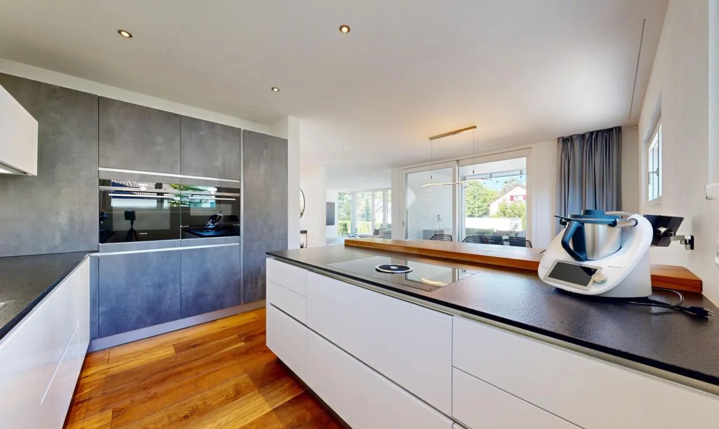 Modern Detached Family House with Large Garden in Dietikon - Photo 10 of 11