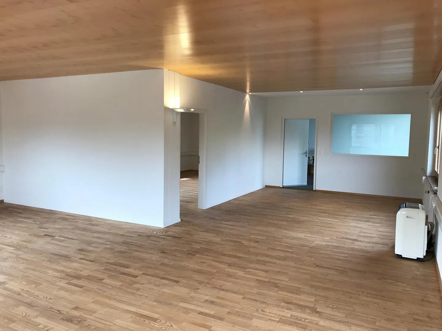 Bürofläche direkt beim Bahnhof - Foto 3 von 8