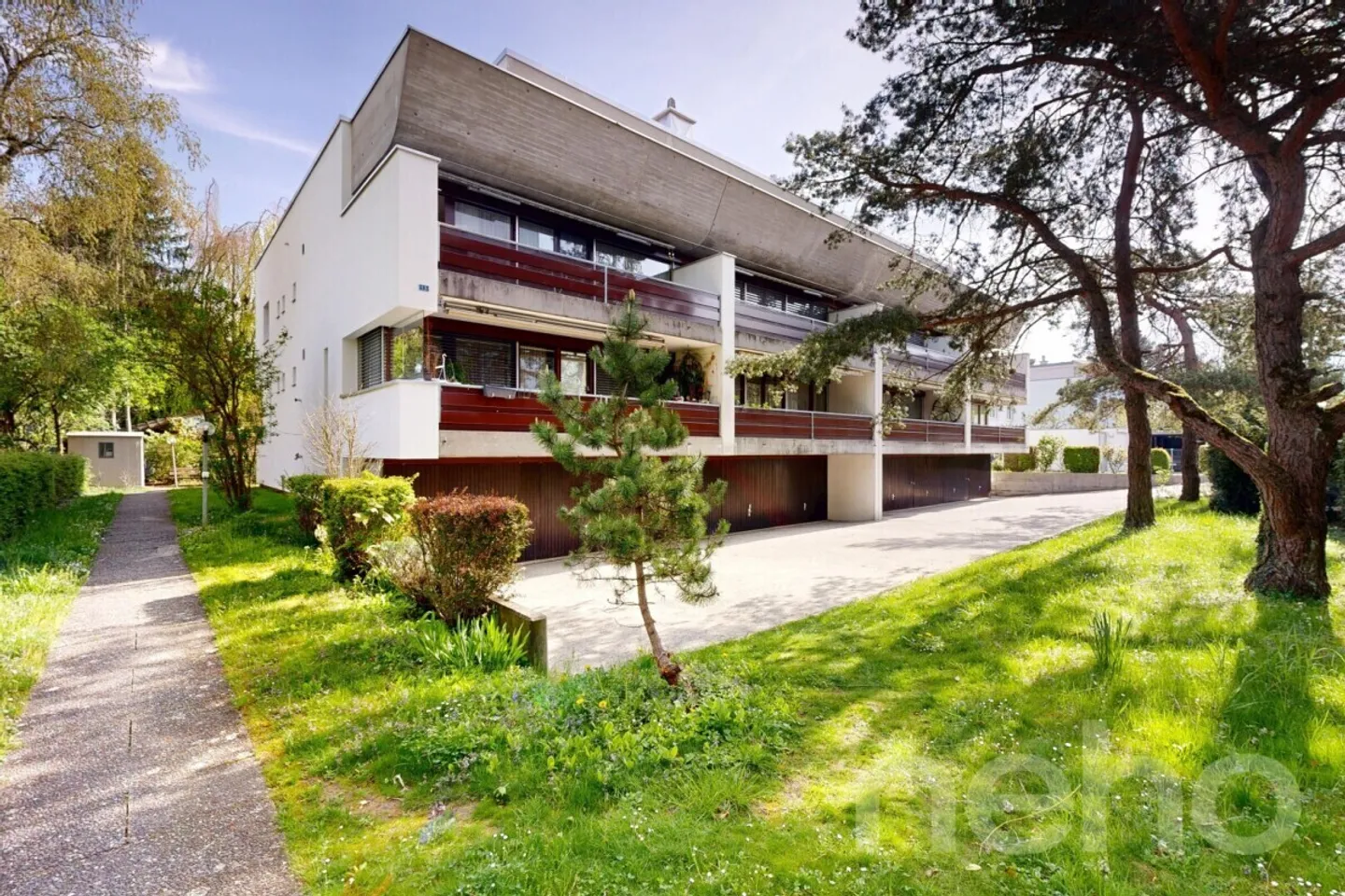 Appartamento ristrutturato di 4,5 locali con balcone a Nidau - Foto 11 di 12