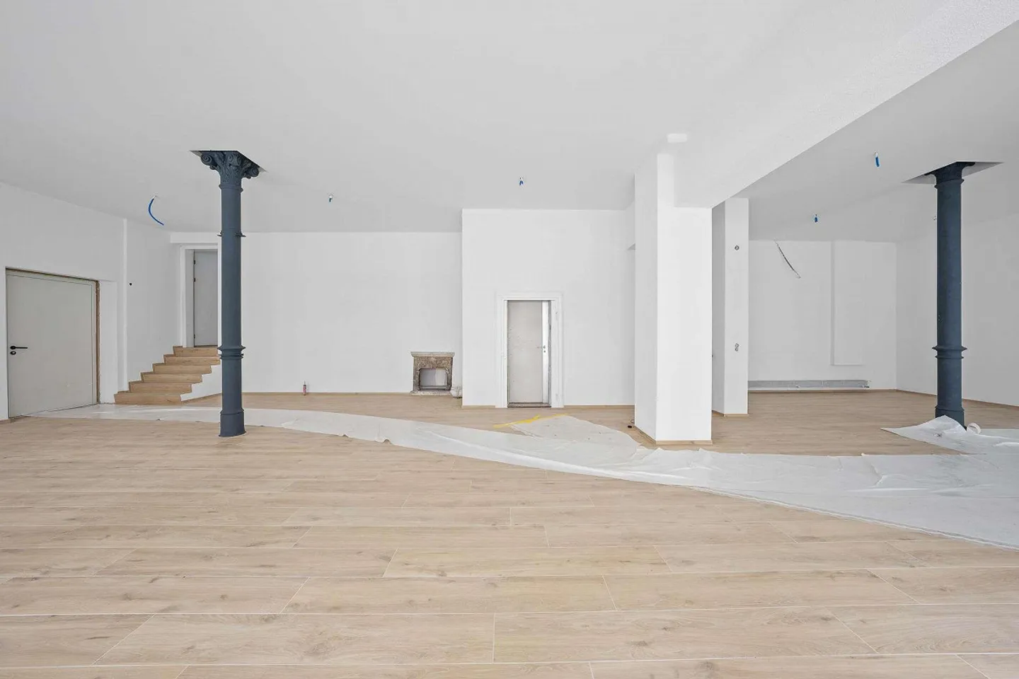 Attractive Commercial Unit 170 m², freshly renovated - Photo 7 of 12