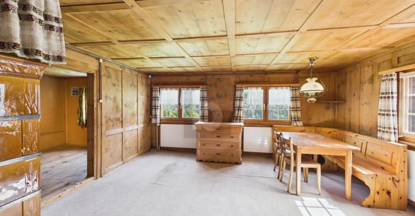 Charming Farmhouse with Views - Photo 3 of 6
